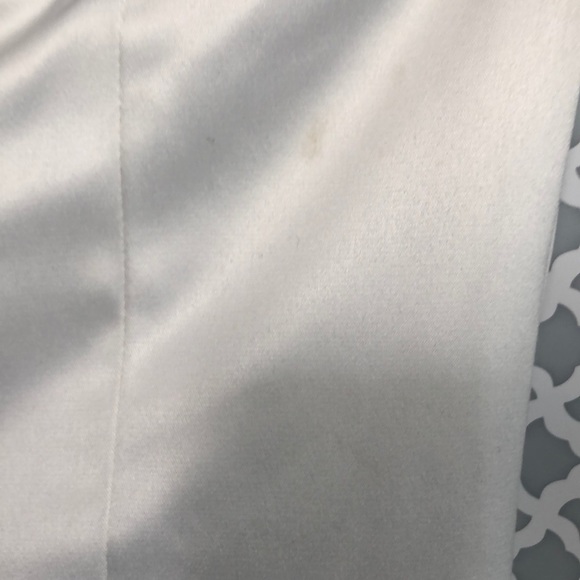 Ivory soft satin high low embroidered wedding - Picture 7 of 8